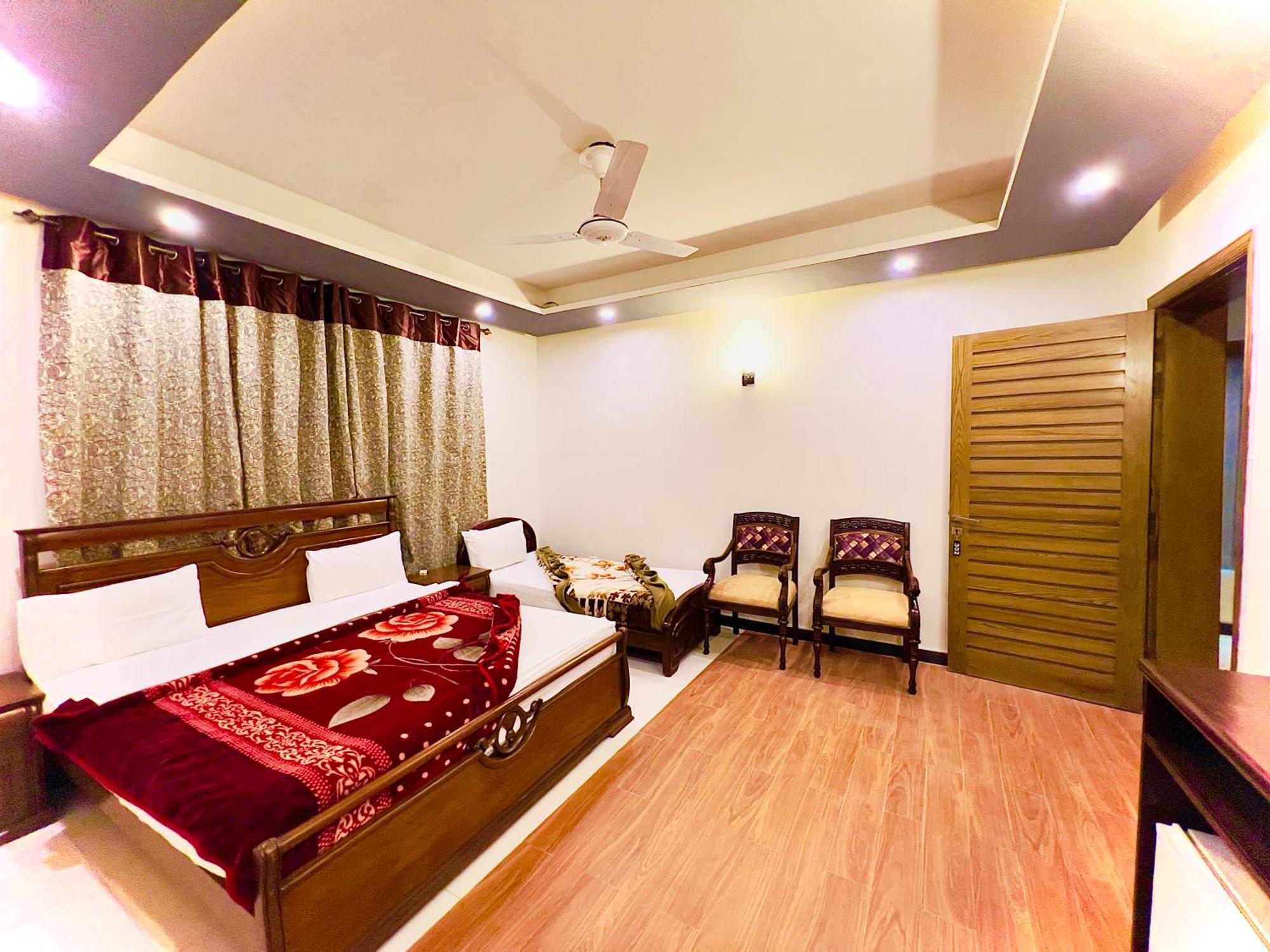 Imperial Lodges Family Guest House Islamabad Ngoại thất bức ảnh